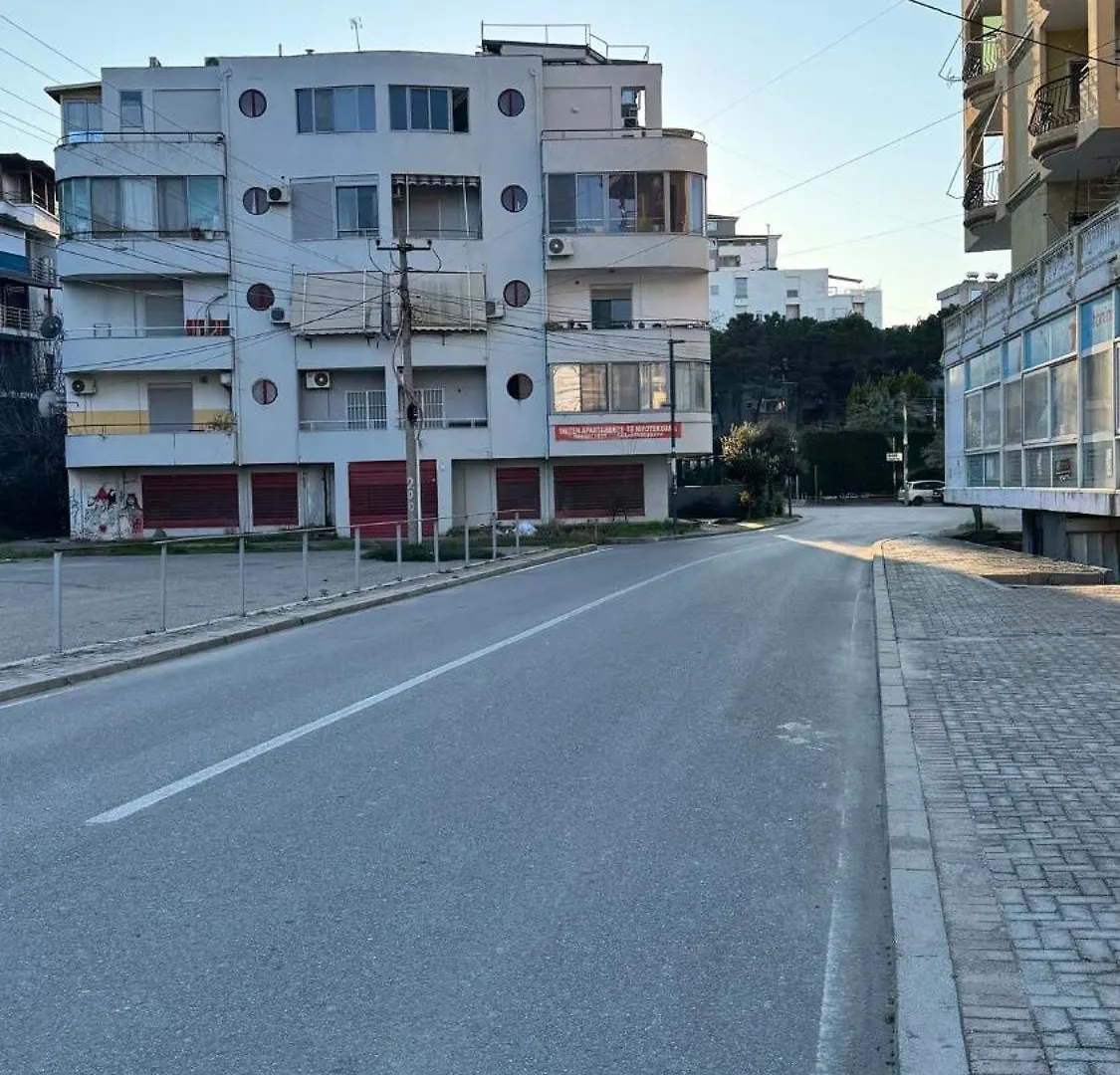 Meis Apartment 1 Дуррес